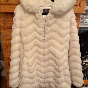 Gallery Cream Teddy Jacket NWT size L